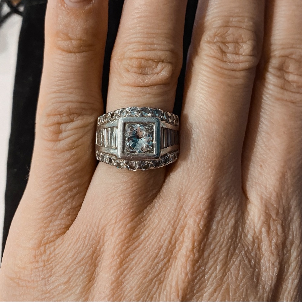 Square Modified Diamond Ring
